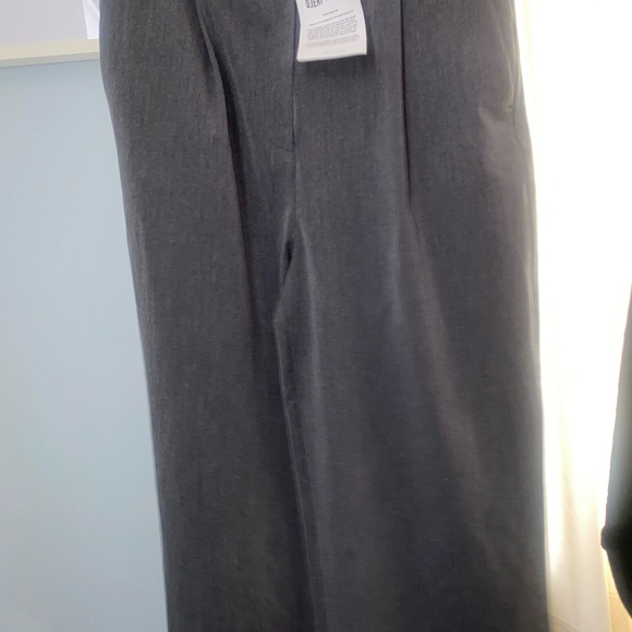 Djerf Avenue favorite pants in grey large - Picture 4 of 4